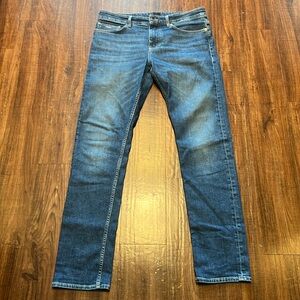 Hugo Boss Jeans Delaware Slim Fit men 33/32 worn a few times, Great condition